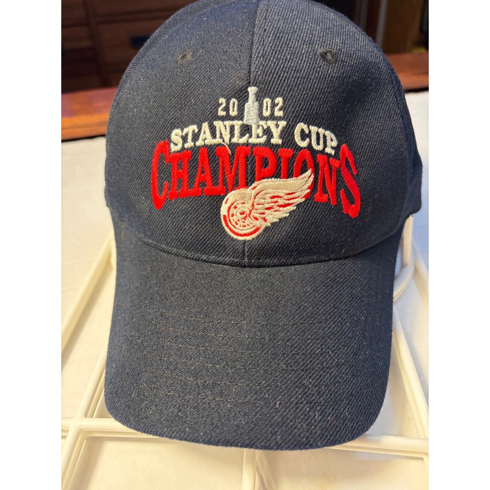 Detroit Red Wings 2002 Stanleyโ Cup Champions Hat Navy Blue NHL Adjustable Cap